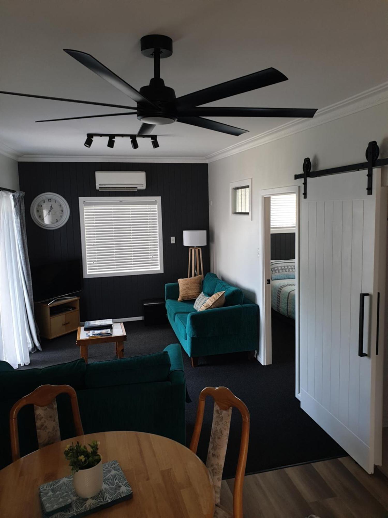 Lisianna Apartments Hervey Bay Szoba fotó